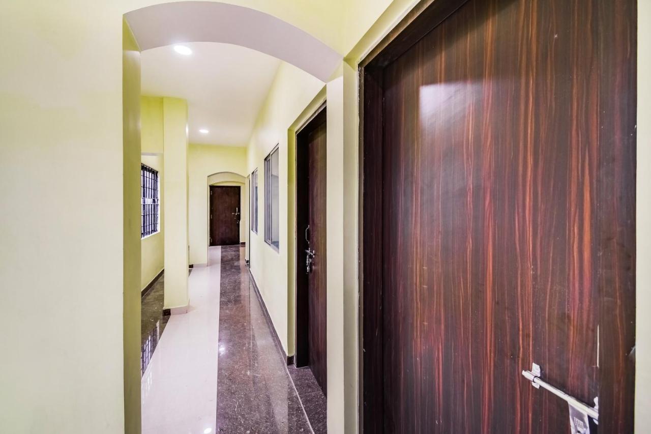 Oyo 60726 Hotel Vrindavan Bilāspur 外观 照片